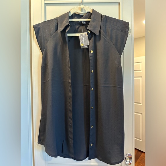 Express Ruffle Shoulder Short Sleeve Shirt; NWT; BUNDLE AND SAVE! - Picture 1 of 6
